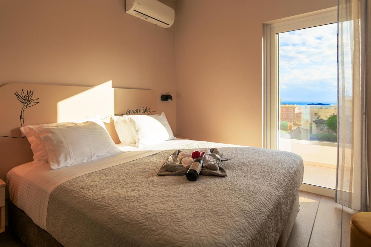 Vakakis Family Luxury Studios Palaiochora Exterior photo
