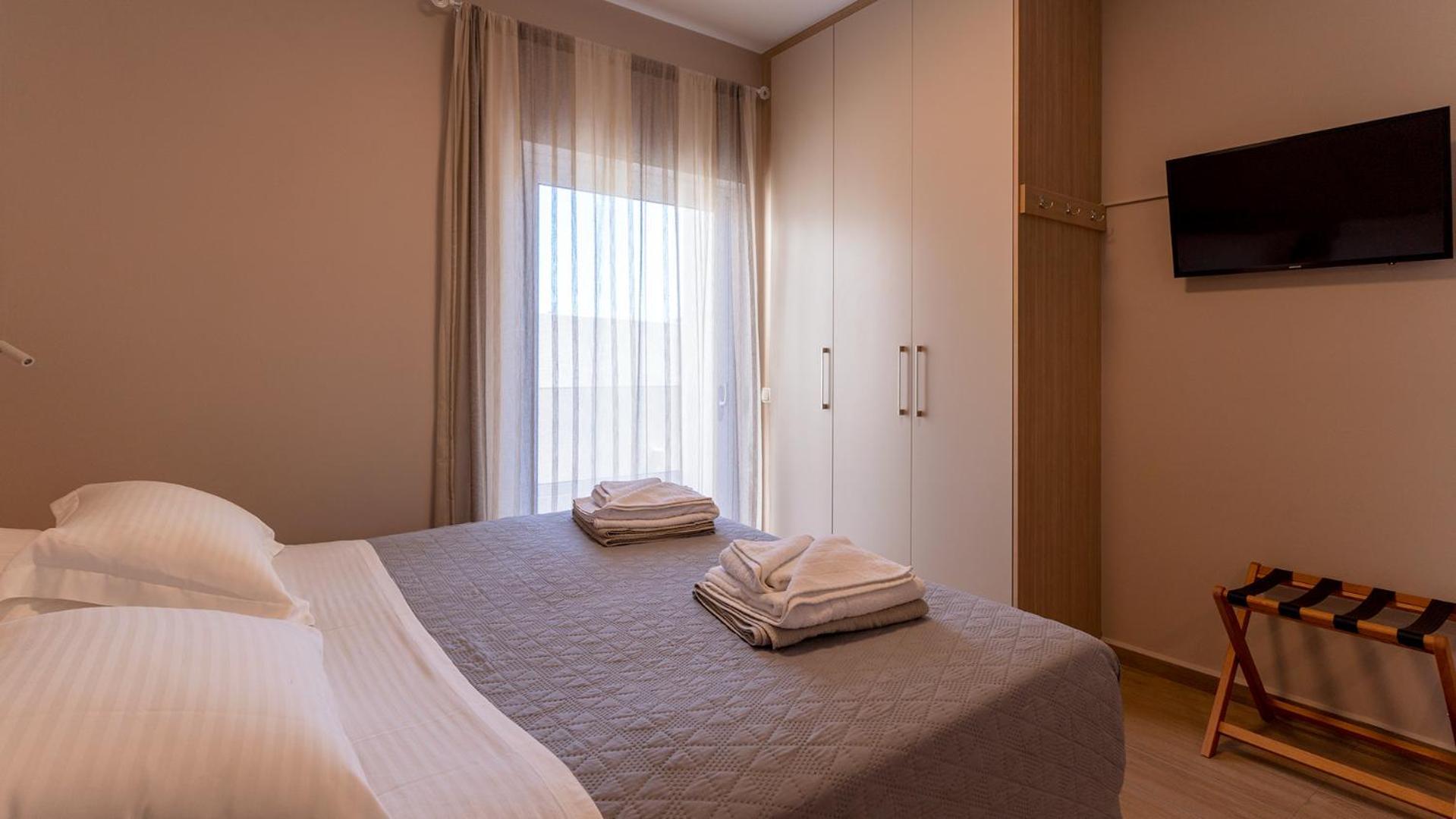 Vakakis Family Luxury Studios Palaiochora Exterior photo